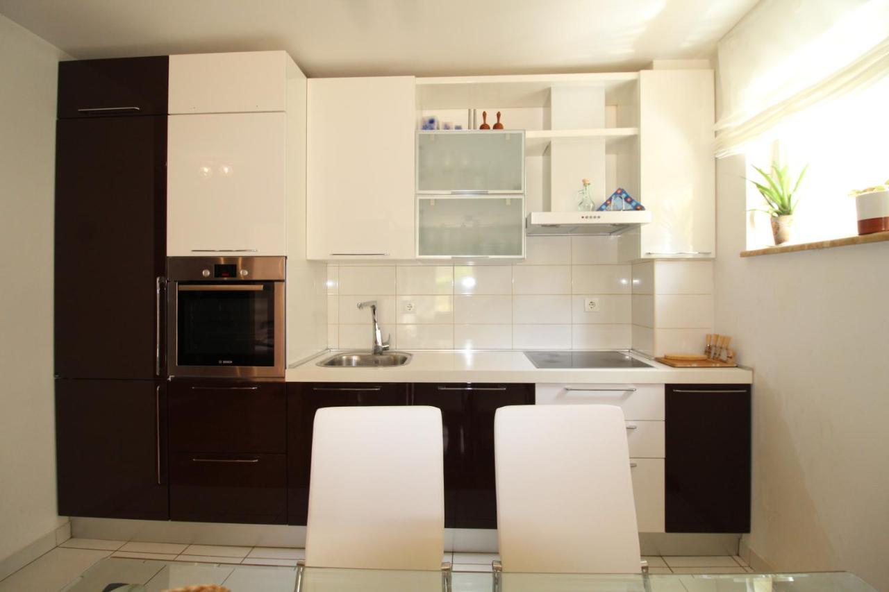 Macadamia Apartment With Garage Parking 스플리트 외부 사진
