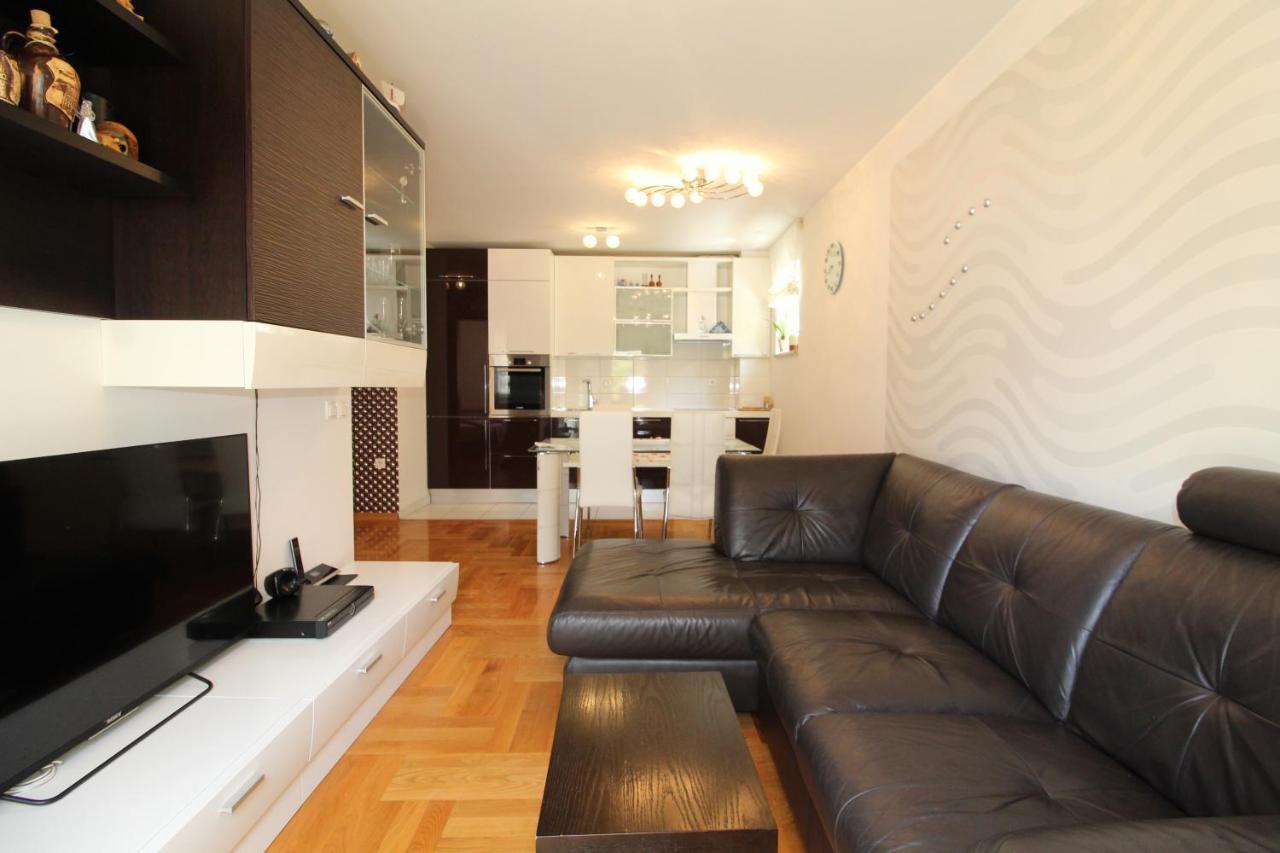 Macadamia Apartment With Garage Parking 스플리트 외부 사진