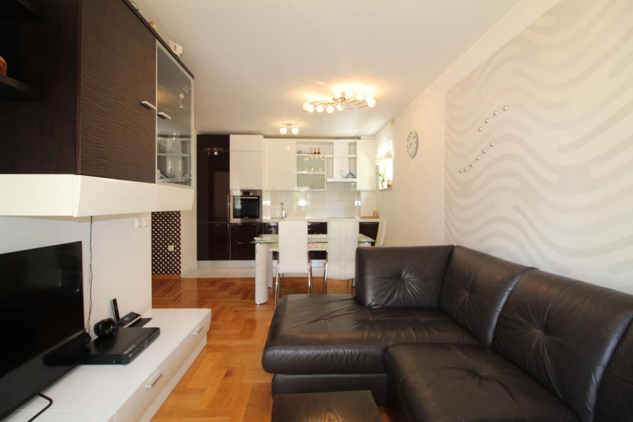 Macadamia Apartment With Garage Parking 스플리트 외부 사진